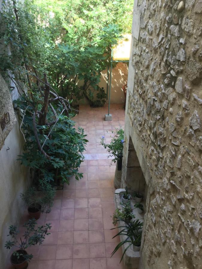 Maison De Village Novissime Noves Exterior photo